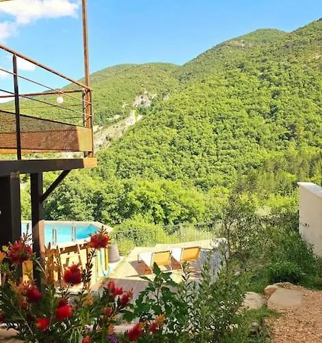 La Castellane, Vue Imprenable Sur Le Luberon