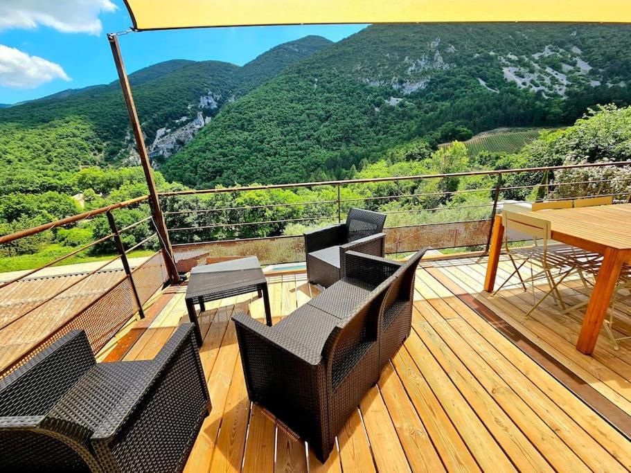 La Castellane, Vue Imprenable Sur Le Luberon Saignon