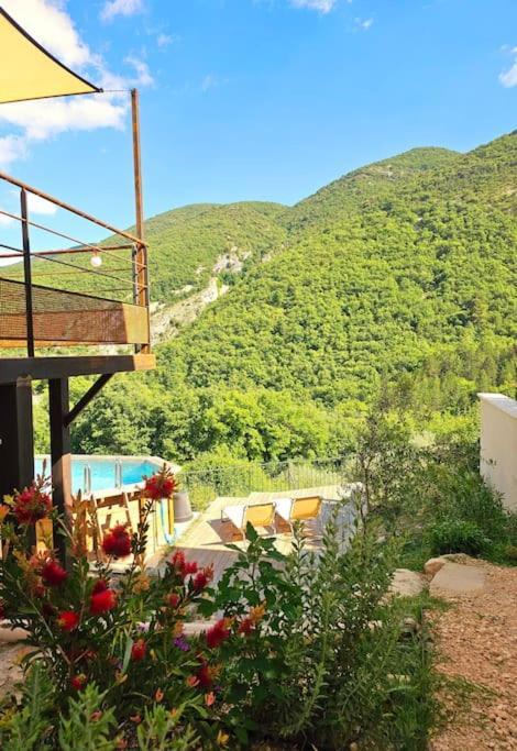 La Castellane, Vue Imprenable Sur Le Luberon Holiday home Saignon